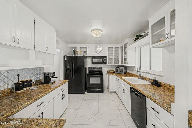 3916 W NORTHERN Avenue, Phoenix, AZ 85051