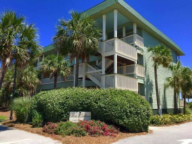 1300 Ocean Blvd Boulevard 208, Isle Of Palms, SC 29451