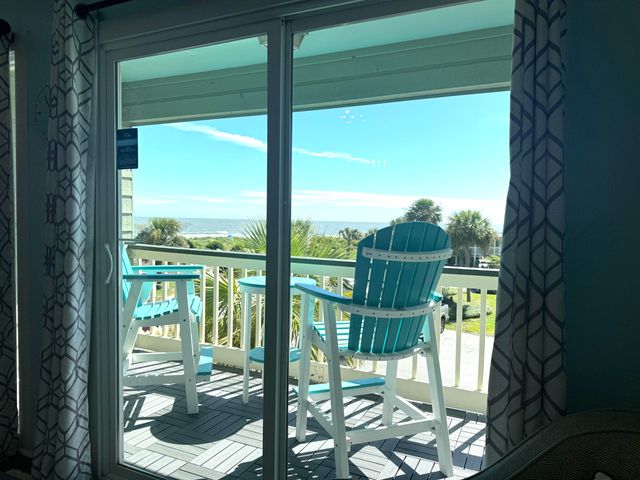 1300 Ocean Blvd Boulevard 208, Isle Of Palms, SC 29451