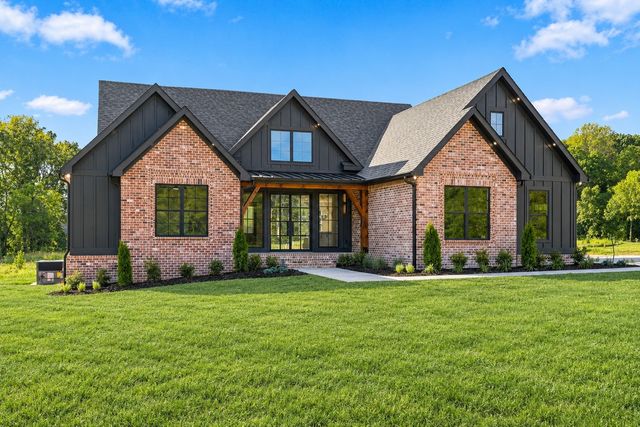 2264 Hogan Rd, Burns, TN 37029