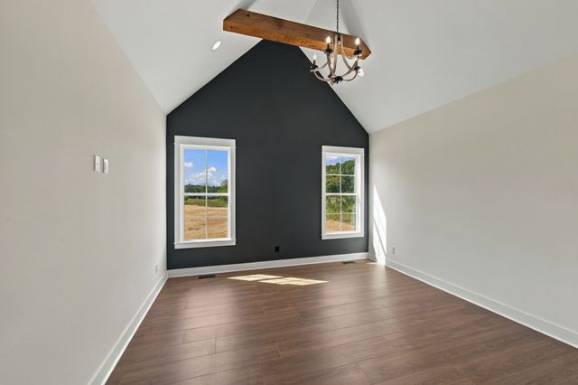 2264 Hogan Rd, Burns, TN 37029
