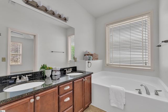 236 Applehill Way, Simpsonville, SC 29681