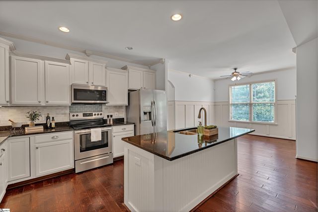 236 Applehill Way, Simpsonville, SC 29681