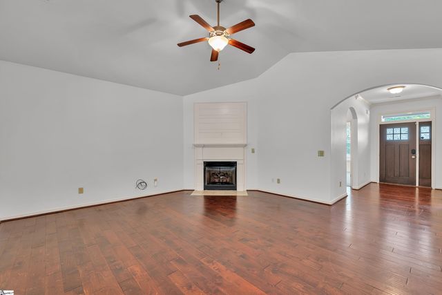 236 Applehill Way, Simpsonville, SC 29681