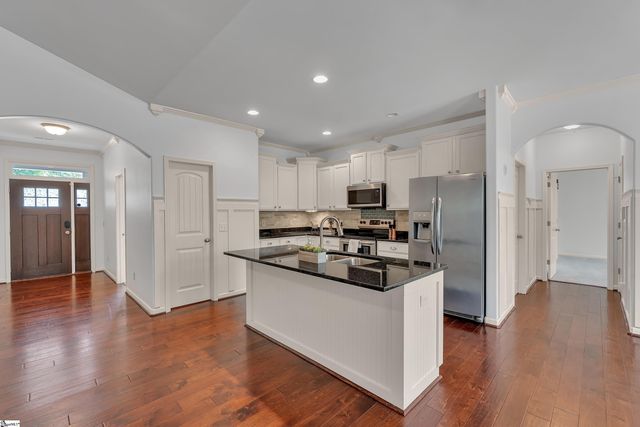 236 Applehill Way, Simpsonville, SC 29681