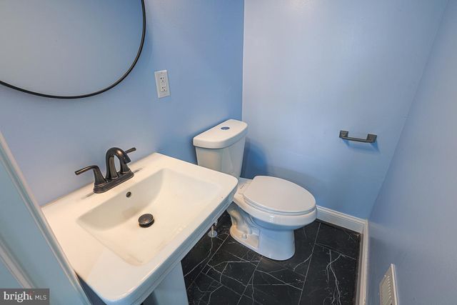 2533 E MONUMENT ST, Baltimore, MD 21205