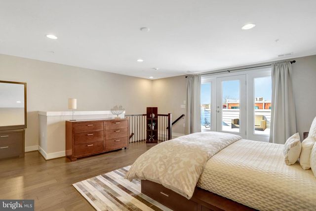 2104 MAIN LINE BLVD, Alexandria, VA 22301