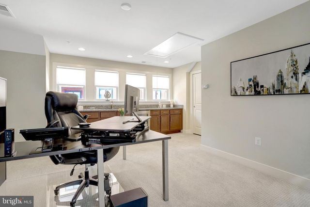 2104 MAIN LINE BLVD, Alexandria, VA 22301