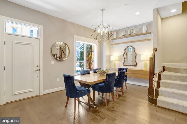 2104 MAIN LINE BLVD, Alexandria, VA 22301