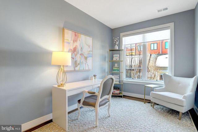 2104 MAIN LINE BLVD, Alexandria, VA 22301