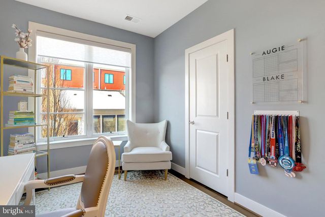 2104 MAIN LINE BLVD, Alexandria, VA 22301