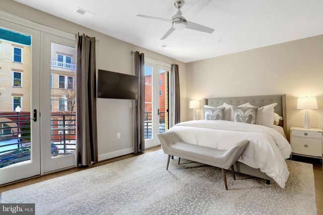 2104 MAIN LINE BLVD, Alexandria, VA 22301