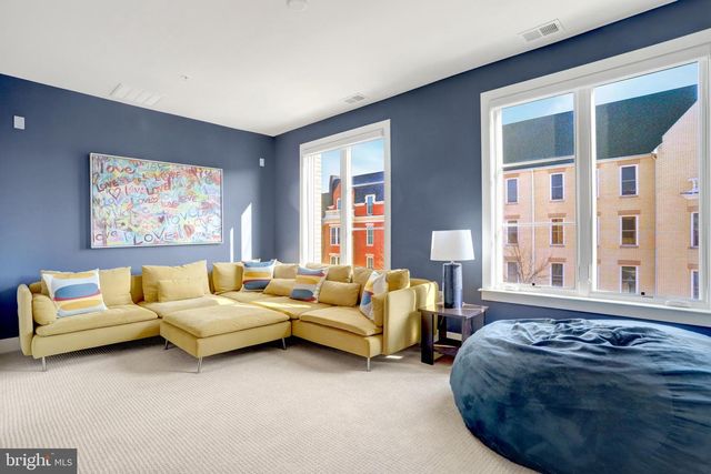 2104 MAIN LINE BLVD, Alexandria, VA 22301