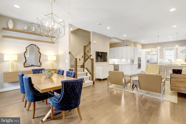 2104 MAIN LINE BLVD, Alexandria, VA 22301