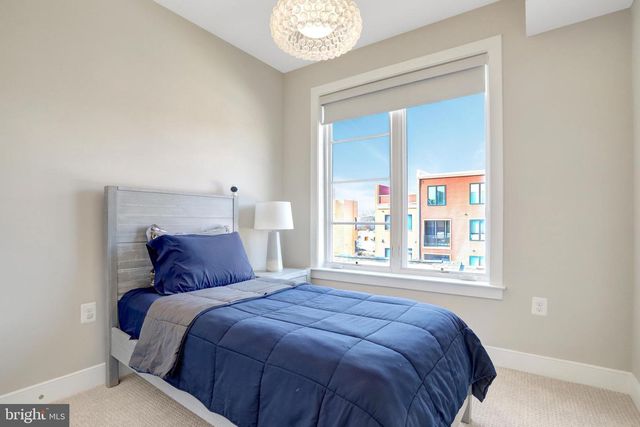 2104 MAIN LINE BLVD, Alexandria, VA 22301