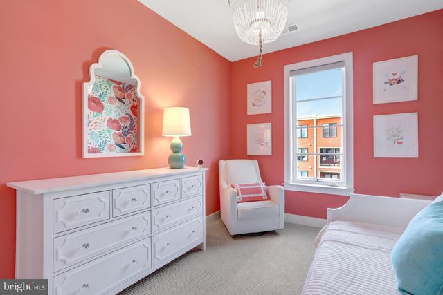 2104 MAIN LINE BLVD, Alexandria, VA 22301