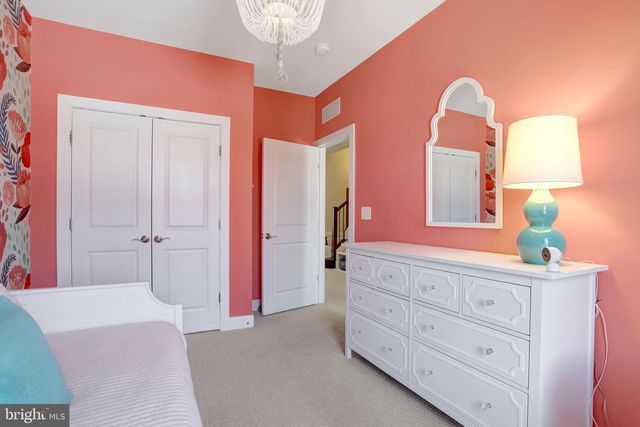 2104 MAIN LINE BLVD, Alexandria, VA 22301