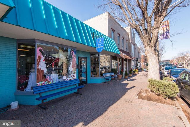 2104 MAIN LINE BLVD, Alexandria, VA 22301