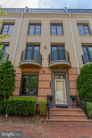 2104 MAIN LINE BLVD, Alexandria, VA 22301