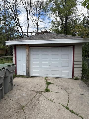 8134 Herbert AVENUE, Milwaukee, WI 53218