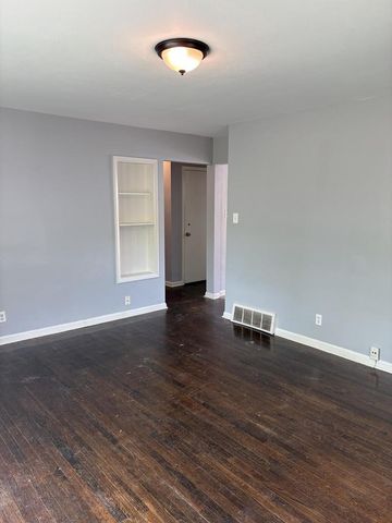 8134 Herbert AVENUE, Milwaukee, WI 53218