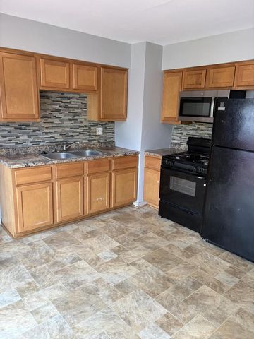 8134 Herbert AVENUE, Milwaukee, WI 53218