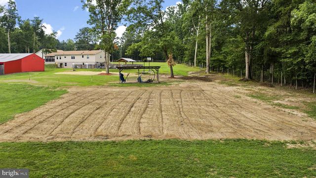 10205 ELYS FORD RD, Fredericksburg, VA 22407