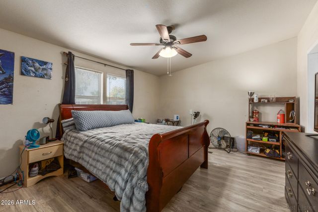 7613 E FLOSSMOOR Avenue, Mesa, AZ 85208