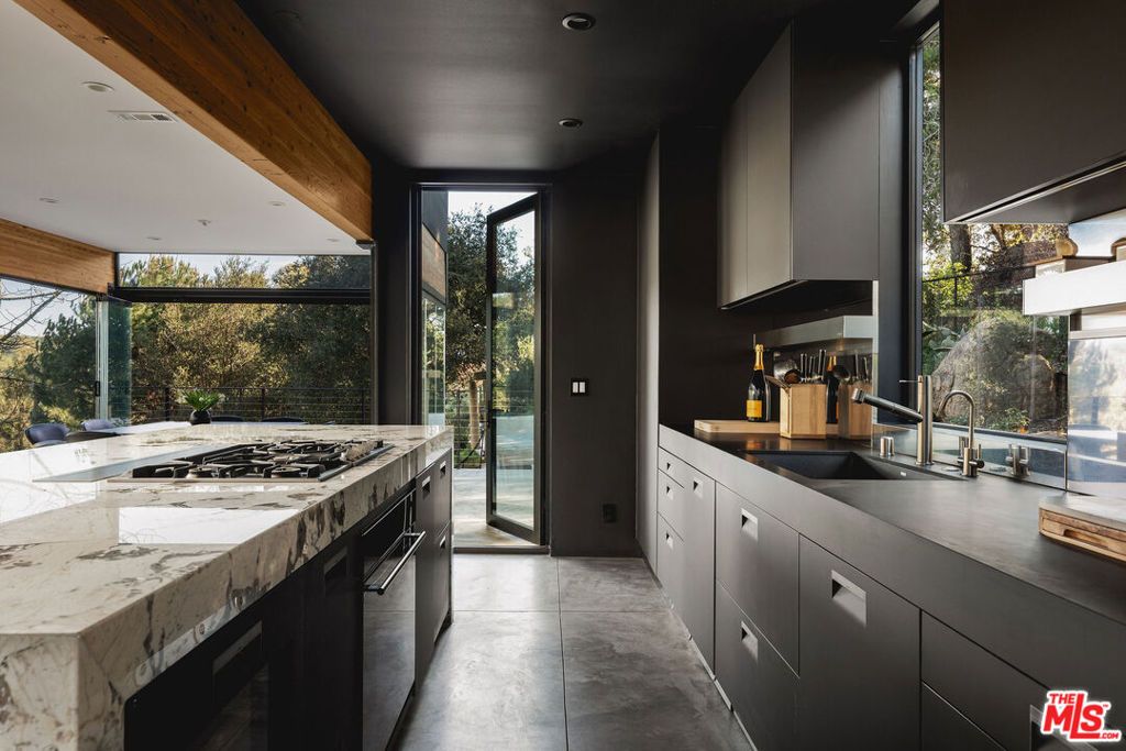 Image 11 of property listing at 2315 Live Oak Meadows Road, Malibu, CA 90265