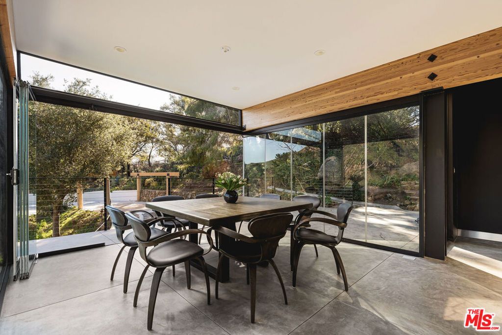 Image 12 of property listing at 2315 Live Oak Meadows Road, Malibu, CA 90265