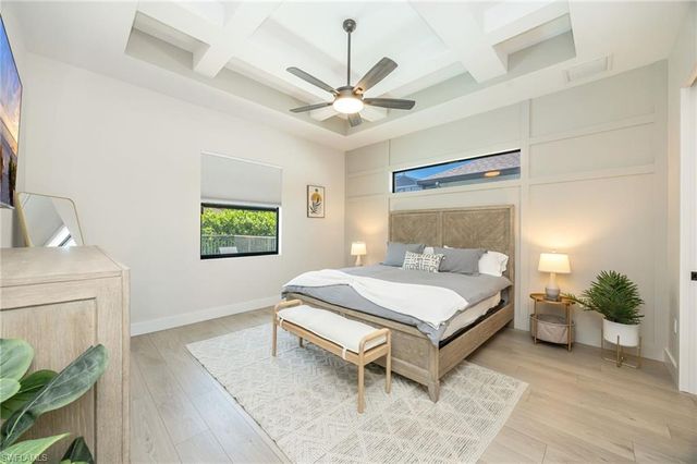 3552 Hibiscus AVE, Naples, FL 34104