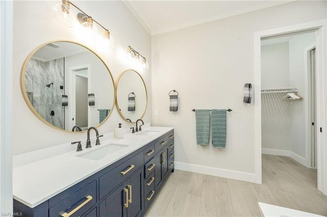 3552 Hibiscus AVE, Naples, FL 34104