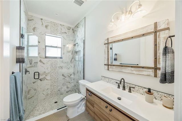 3552 Hibiscus AVE, Naples, FL 34104