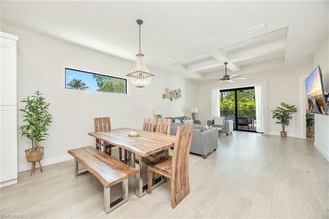 3552 Hibiscus AVE, Naples, FL 34104