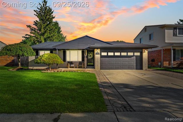 29510 Lyndon Street, Livonia, MI 48154