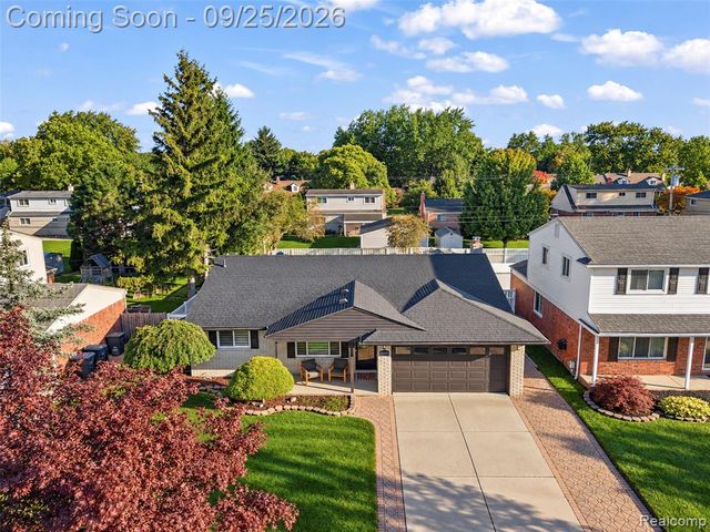29510 Lyndon Street, Livonia, MI 48154