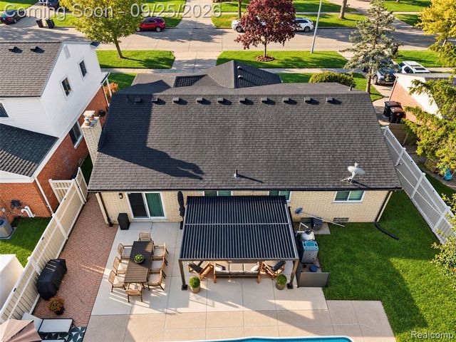 29510 Lyndon Street, Livonia, MI 48154