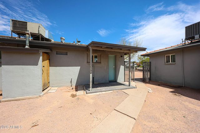 2919 E oak Place 2, Phoenix, AZ 85008
