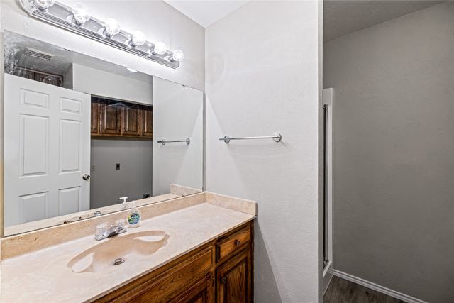 321 Gardenview Street, Denton, TX 76207
