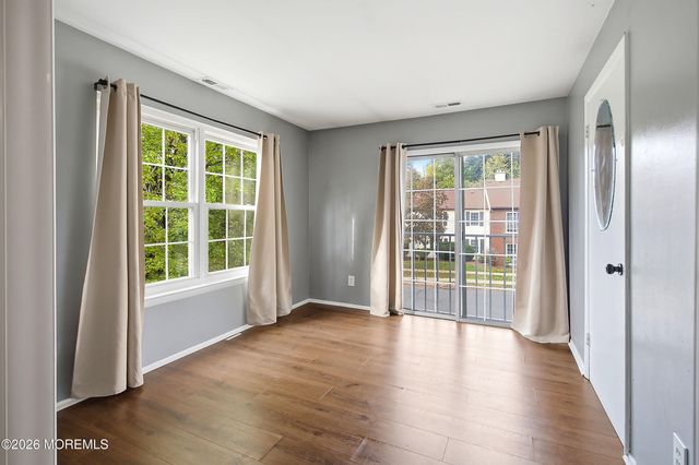 711 Zlotkin Circle 6, Freehold, NJ 07728