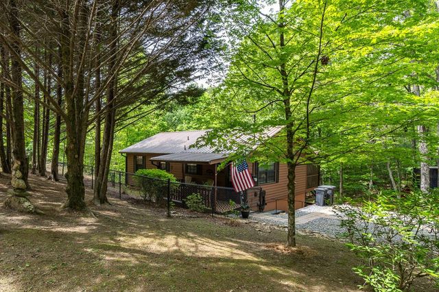 9 Settlers Crossing Way, Murphy, NC 28906