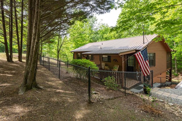 9 Settlers Crossing Way, Murphy, NC 28906