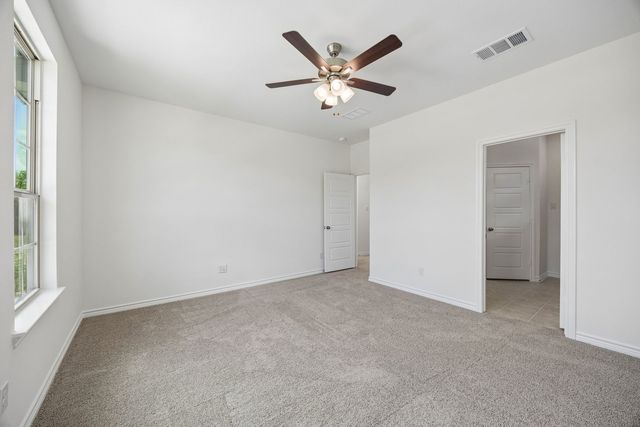 504-506 Trailhead Lane, Denton, TX 76205