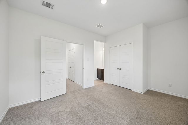 504-506 Trailhead Lane, Denton, TX 76205