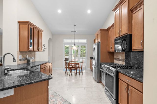 181 Ridge Point Dr., Conway, SC 29526