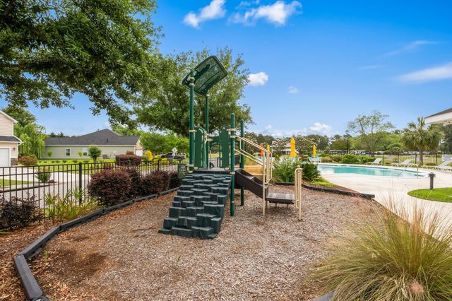 181 Ridge Point Dr., Conway, SC 29526