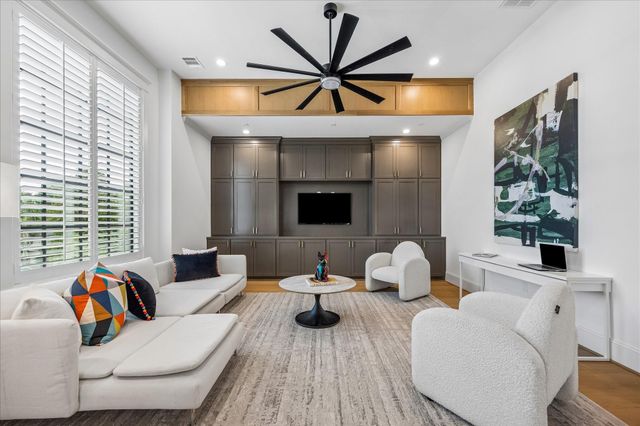 1457 Curtin Street, Houston, TX 77018