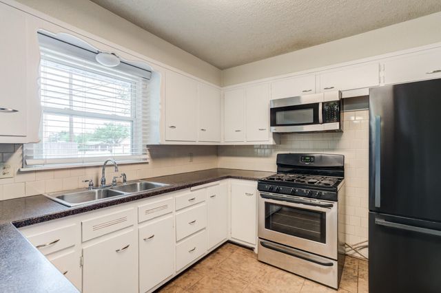 5017 46th Street, Lubbock, TX 79414