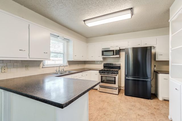 5017 46th Street, Lubbock, TX 79414