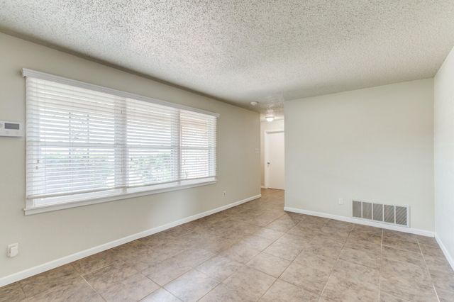 5017 46th Street, Lubbock, TX 79414